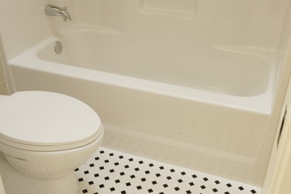 Cost of Fiberglass Tub Replacement in Williamsburg